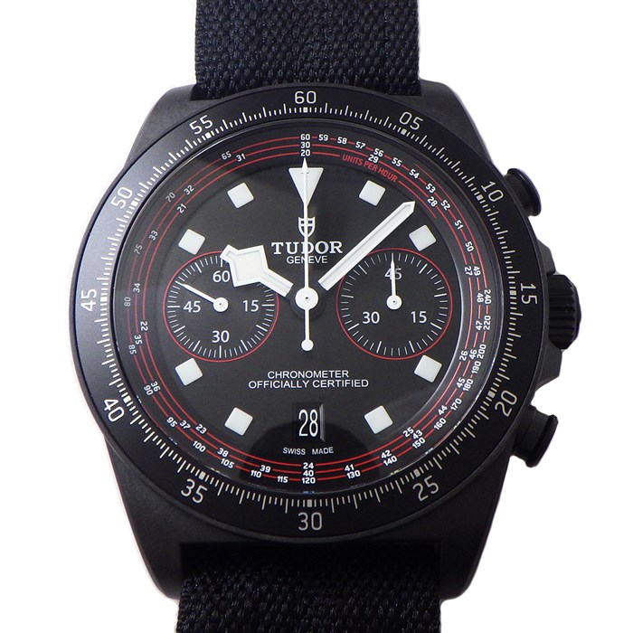 チューダー(チュードル) TUDOR 腕時計 ペラゴス FXD クロノ サイクリング 25827KN カレンダー クロノグラフ タキメーター スモールセコンド 夜行針/インデックス マット ブラック 文字盤 ファブリック ストラップ カーボン 自動巻き 【箱・保付き】 【中古】