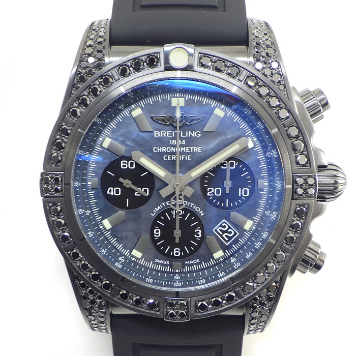 ブライトリング Breitling 腕時計 クロノマット44 MB01112A/BG35 限定25本 デイト クロノグラフ タキメーター ブラックダイヤベゼル/ラグ ブラックシェル文字盤 SS ラバーベルト 自動巻き 【箱・保付き】 【中古】