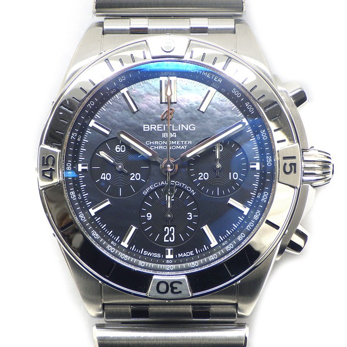 ブライトリング Breitling 腕時計 クロノマット ジャパンエディション B01 AB0134101B3A1 AB0134 ブラックシェル文字盤 デイト クロノグラフ スモールセコンド 裏スケ 回転ベゼル SS 自動巻き 【中古】