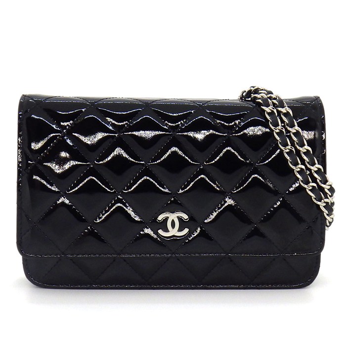 シャネル CHANEL ショルダーバッグ マトラッセ クラシック チェーンウォレット A33814 2011年 ブラック パテントレザー 【中古】
