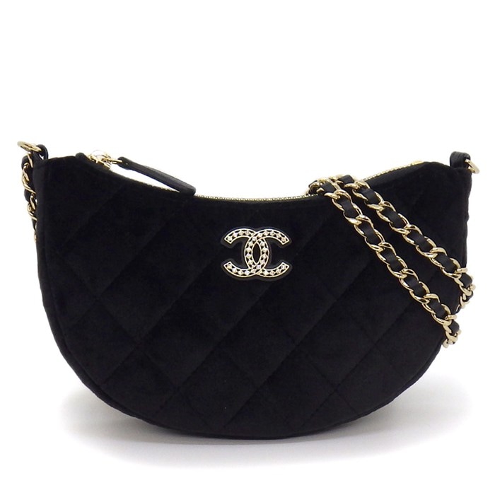 シャネル CHANEL ショルダーバッグ マトラッセ ハーフムーン 2024イヤーズギフト ブラック ベロア レザー ゴールド金具 【中古】