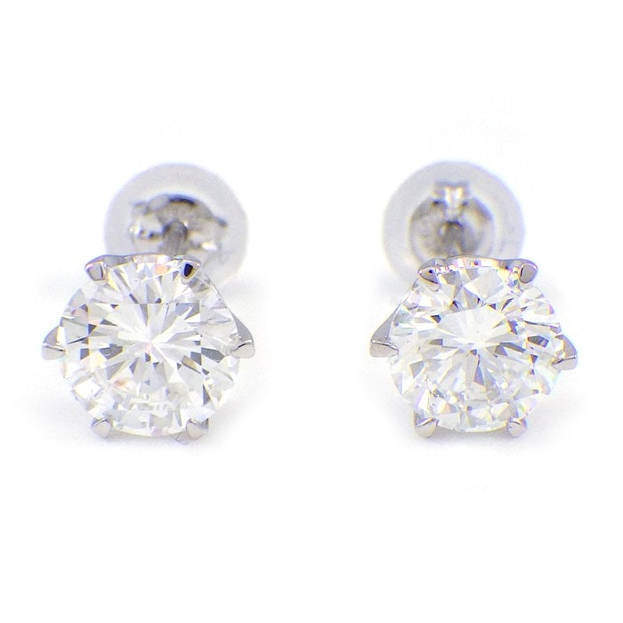 【ダイヤモンド 】 ピアス ソリティア スタッド ラウンド ダイヤモンド 0.620ct(G/VS1/GD) / 0.647ct(G/VS2/VG) PT900