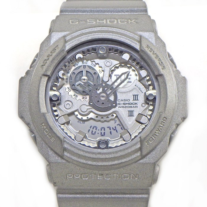 カシオ CASIO 腕時計 G-SHOCK GA-300MMM-8ADR メゾン マルタン マルジェラ コラボ 世界3000個限定モデル フルオートカレンダー タイマー ストップウォッチ アラーム LEDライト シルバー文字盤 SS クオーツデジタル 【中古】