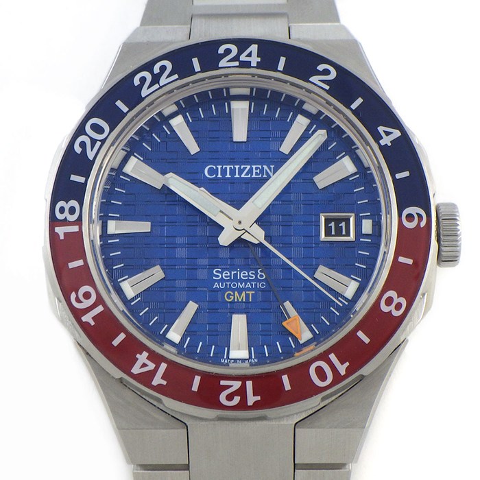シチズン CITIZEN 腕時計 シリーズエイト Series8 NB6030-59L/9054-0065X02 GMT デイト 裏スケ 回転ベゼル 夜光 レッド/ブルーベゼル 市松模様 ブルー文字盤 SS 自動巻き 【箱・保付き】 【中古】