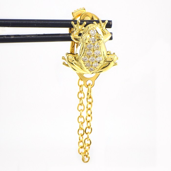 【ダイヤモンド】 ピンブローチ カエル モチーフ ラウンドブリリアントカット ダイヤモンド 計0.20ct K18YG 【中古】