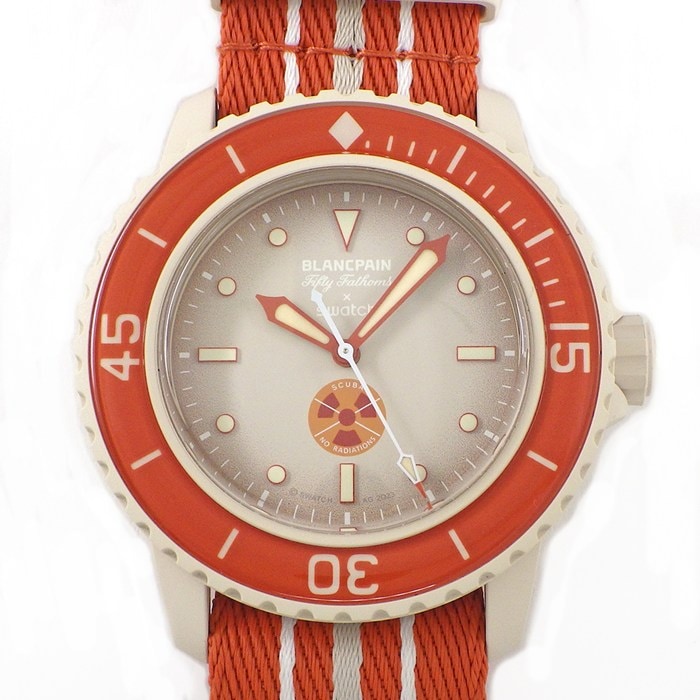Blancpain X Swatch 腕時計 スクーバ フィフティ ファゾムス アークティックオーシャン S035N100 夜光インデックス 裏スケ 夜光針 夜光ベゼル 回転ベゼル ベージュ文字盤 自動巻き 【箱・保付き】 【中古】