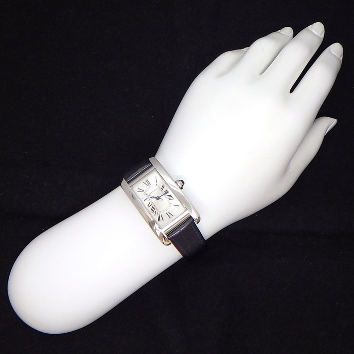 カルティエ Cartier 腕時計 タンク アメリカン MM WSTA0017 レクタンギュラー サンレイ シルバー文字盤 SS ブラック アリゲーターレザーベルト 自動巻き 【中古】