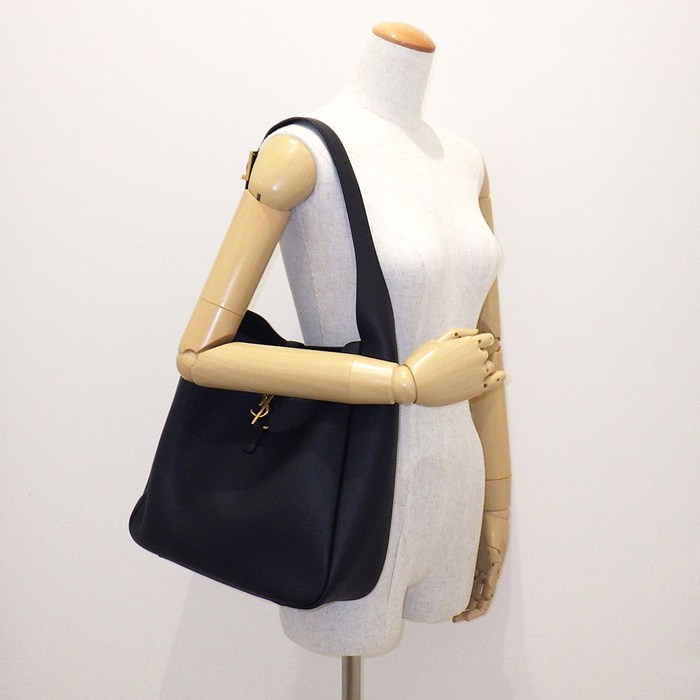 サンローラン SAINT LAURENT ショルダーバッグ LE 5 A ソフト ラージ 753837AAAUQ1000 ブラック グレインレザー (牛革) ゴールド金具 【中古】