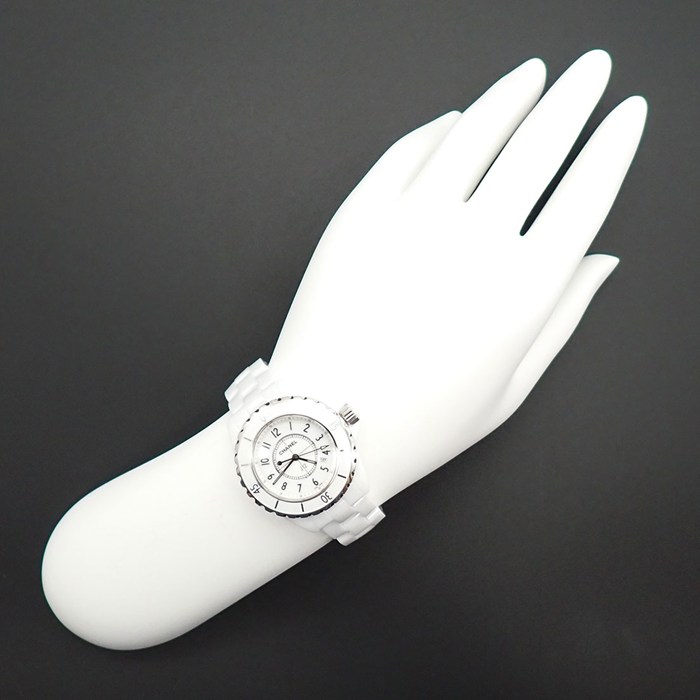 シャネル CHANEL 腕時計 J12 H0968 デイト 回転ベゼル 夜光インデックス 夜光針 ブラックインデックス ホワイト文字盤 SS ホワイトセラミック クオーツアナログ 【中古】