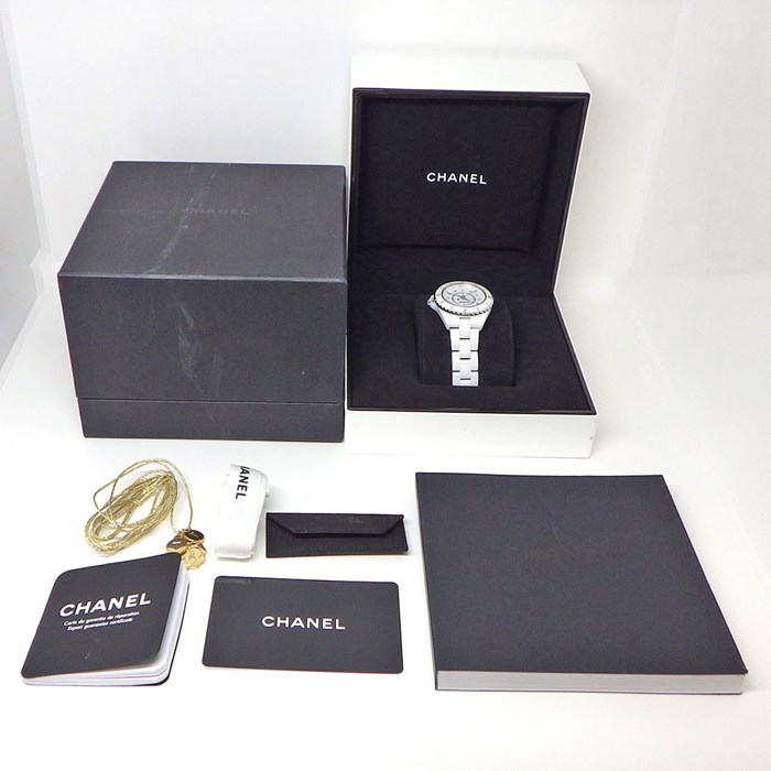 シャネル CHANEL 腕時計 J12 H5703 12ポイント ダイヤインデックス ホワイト文字盤 回転ベゼル SS ホワイト セラミック クオーツアナログ 【箱・保付き】 【中古】