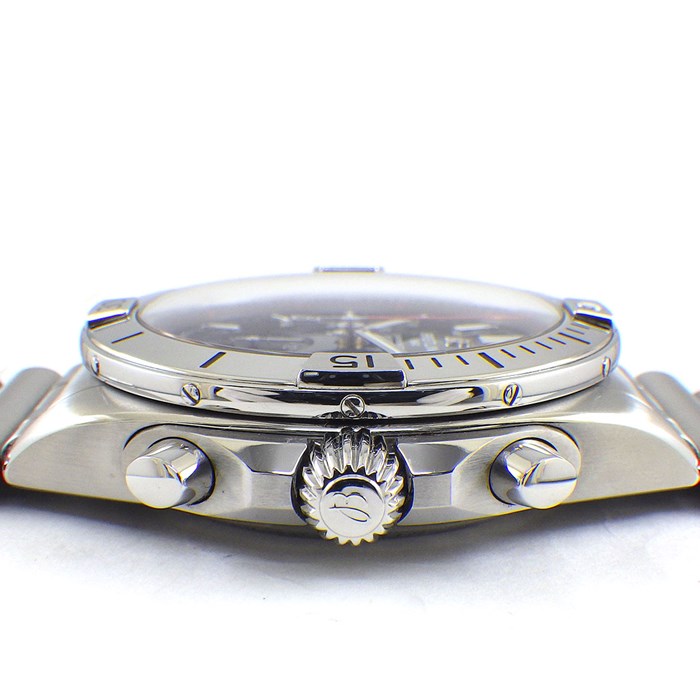 ブライトリング Breitling 腕時計 クロノマット B01 42 ベントレー AB0134/AB01343A1L1A1 デイト カレンダー クロノグラフ 夜光針/インデックス スモールセコンド 裏スケ 回転式ベゼル グリーン サンレイ文字盤 SS 自動巻き 【箱・保付き】 【中古】