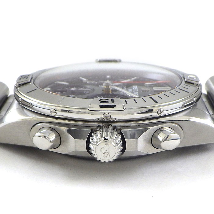 ブライトリング Breitling 腕時計 クロノマット ベントレー B01 42 AB0134101L1A1 デイト クロノグラフ タキメーター スモールセコンド 夜光インデックス/針 裏スケ 回転ベゼル サンレイ グリーン文字盤 SS 自動巻き 【中古】