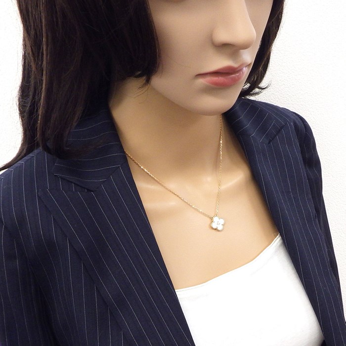 ヴァンクリーフ＆アーペル Van Cleef & Arpels ネックレス ヴィンテージ　アルハンブラ 2012年 クリスマス X'mas 限定モデル ホワイト シェル 1ポイント ダイヤモンド K18PG 白 【中古】