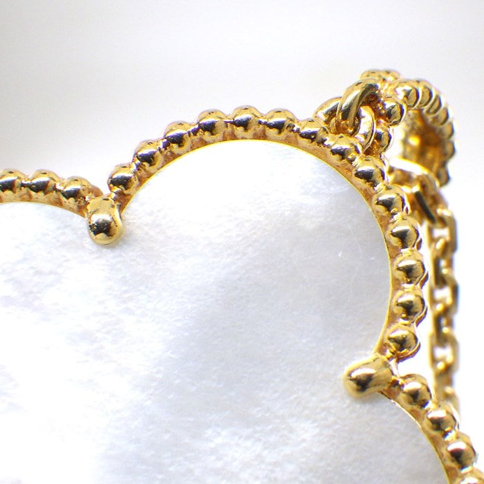 ヴァンクリーフ＆アーペル Van Cleef & Arpels ロングネックレス マジック アルハンブラ VCARO49L00 ホワイト シェル K18YG 【中古】
