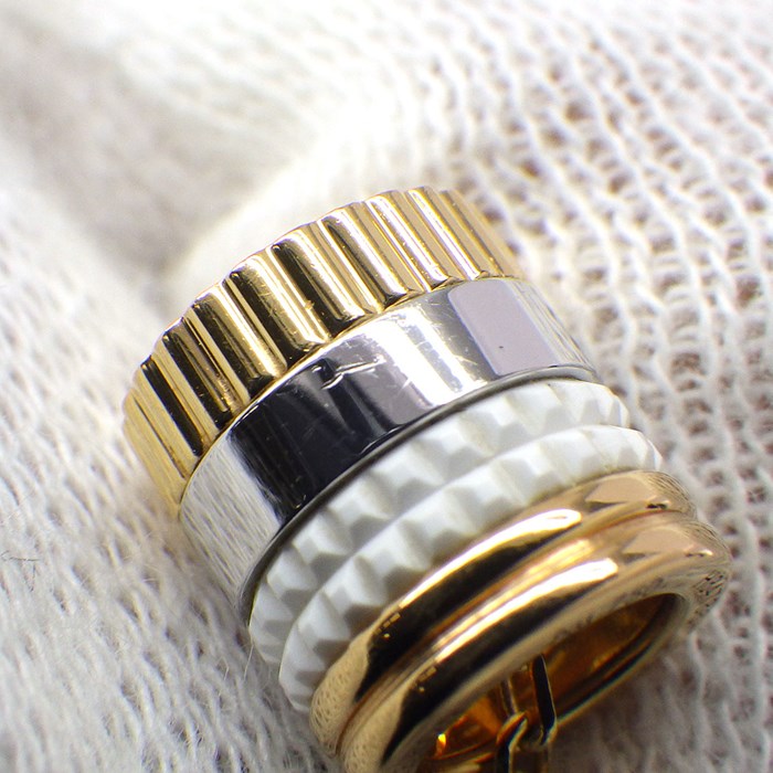 ブシュロン BOUCHERON ネックレス キャトル ホワイト スモール JPN00550 スリーカラー ホワイト セラミック 1ポイント ダイヤモンド 0.01ct K18YG K18WG K18PG 【中古】