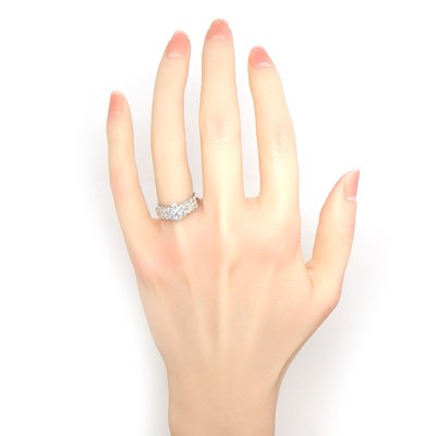 【ダイヤモンド ダイヤモンド】 リング フラワーモチーフ パヴェ ダイヤモンド 計0.571ct ダイヤモンド 計0.50ct PT900 10.5号 【中古】