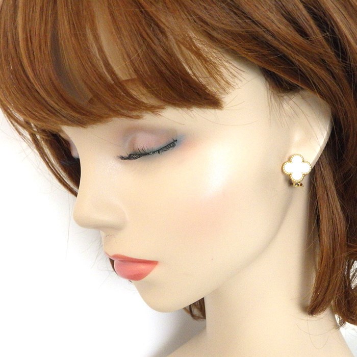 ヴァンクリーフ&アーペル Van Cleef & Arpels ピアス ヴィンテージ アルハンブラ VCARA44100 ホワイト シェル K18YG 【箱・保付き】 【中古】