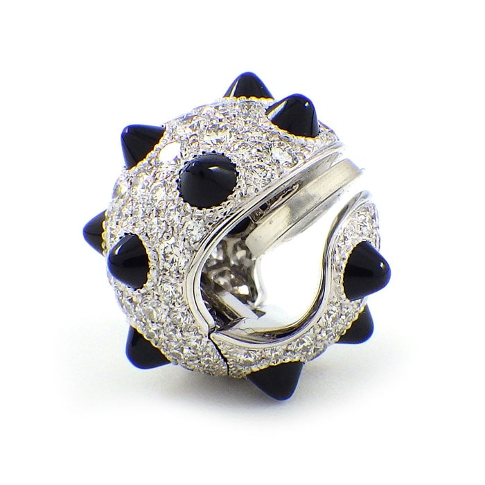 カルティエ Cartier シングルイヤリング クラッシュ アン リミテッド N8515230 限定モデル レア コレクターズアイテム トゲ 棘 スパイク ソーン オニキス 130ポイント ダイヤモンド 計1.04ct K18WG ※片方のみ 【箱・保付き】 【中古】