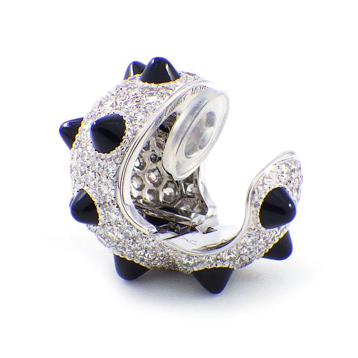 カルティエ Cartier シングルイヤリング クラッシュ アン リミテッド N8515230 限定モデル レア コレクターズアイテム トゲ 棘 スパイク ソーン オニキス 130ポイント ダイヤモンド 計1.04ct K18WG ※片方のみ 【箱・保付き】 【中古】