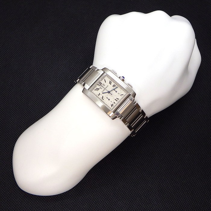 カルティエ Cartier 腕時計 タンクフランセーズ クロノリフレックス W51024Q3 レクタンギュラー ホワイト文字盤 ローマンインデックス デイト クロノグラフ スモールセコンド SS クオーツアナログ 【中古】