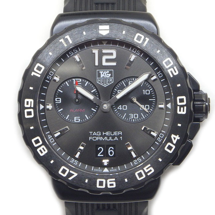 タグ・ホイヤー TAG Heuer 腕時計 フォーミュラ1 グランドデイト WAU111D.FT6024 ブラック文字盤 スモールセコンド 回転ベゼル 夜光針/インデックス アラーム ラバーベルト SS クオーツアナログ 【中古】