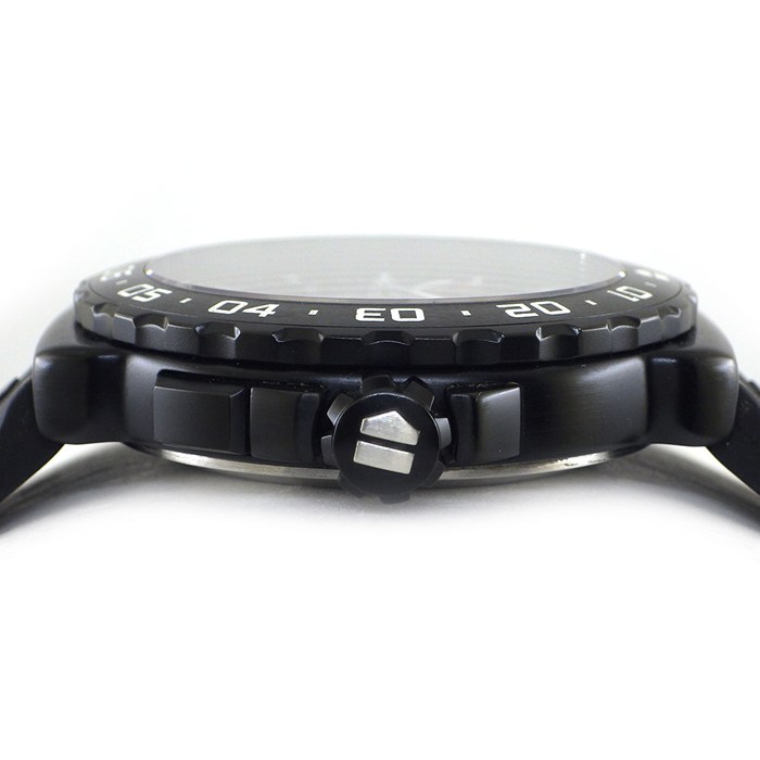 タグ・ホイヤー TAG Heuer 腕時計 フォーミュラ1 グランドデイト WAU111D.FT6024 ブラック文字盤 スモールセコンド 回転ベゼル 夜光針/インデックス アラーム ラバーベルト SS クオーツアナログ 【中古】