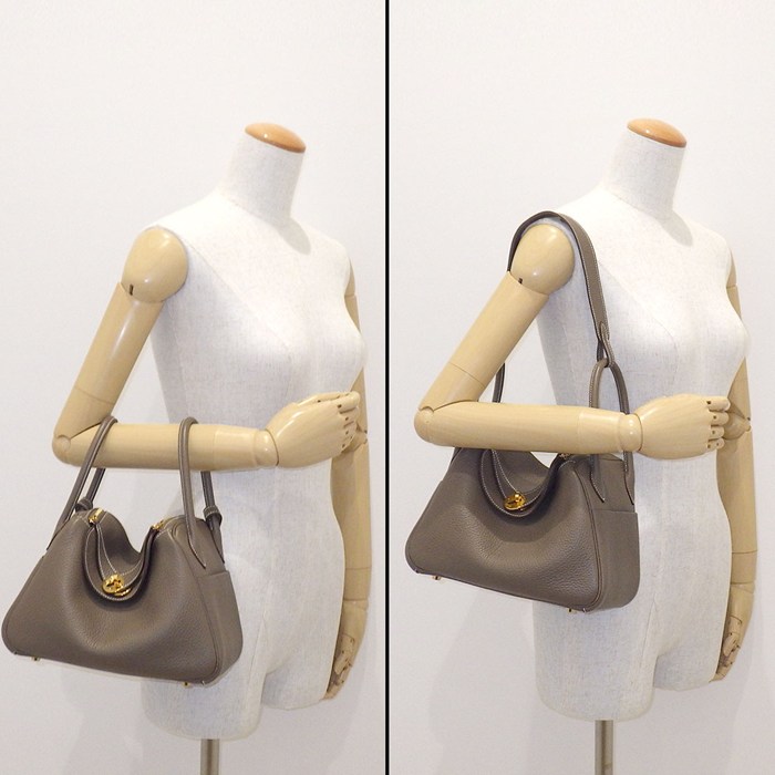 エルメス HERMES ショルダーバッグ/ハンドバッグ リンディ 26 2023年 エトゥープ トリヨンクレマンス ゴールド金具 【中古】