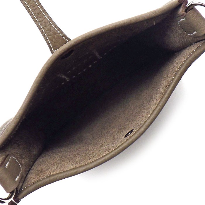 エルメス HERMES ショルダーバッグ エヴリン アマゾーヌTPM 2024年製 (W刻印) エトゥープ トリヨンクレマンス (牛革) シルバー金具  【中古】