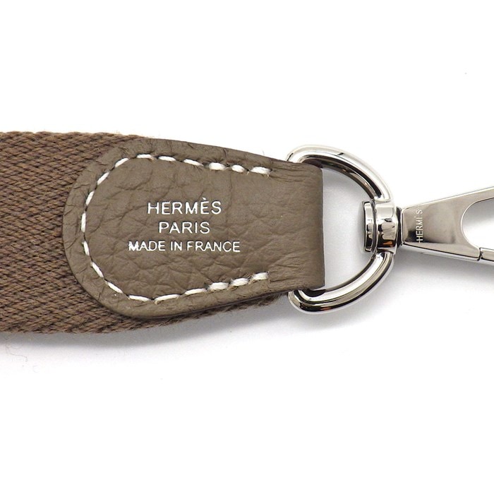 エルメス HERMES ショルダーバッグ エヴリン アマゾーヌTPM 2024年製 (W刻印) エトゥープ トリヨンクレマンス (牛革) シルバー金具  【中古】
