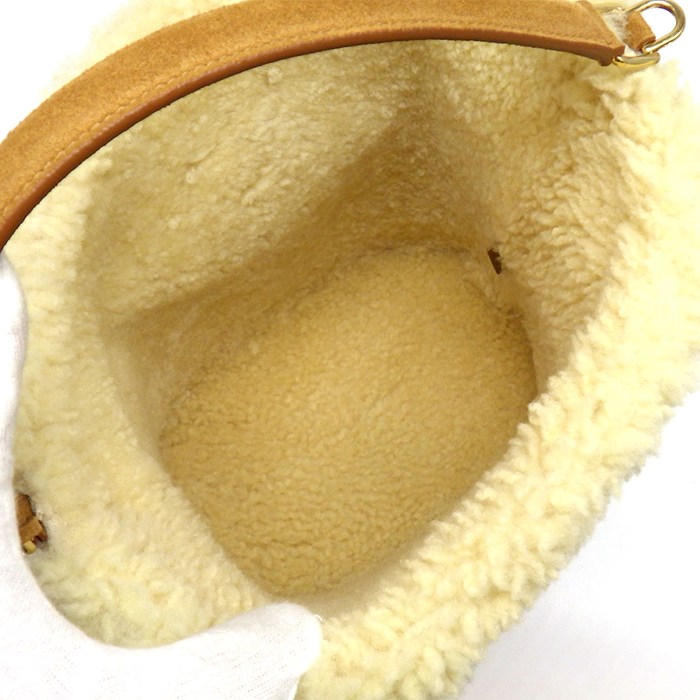 セリーヌ CELINE ハンドバッグ トリオンフ ミディアム バケット ルイーズ 116613 タバコ スウェードレザー クリーム シアリング 【中古】