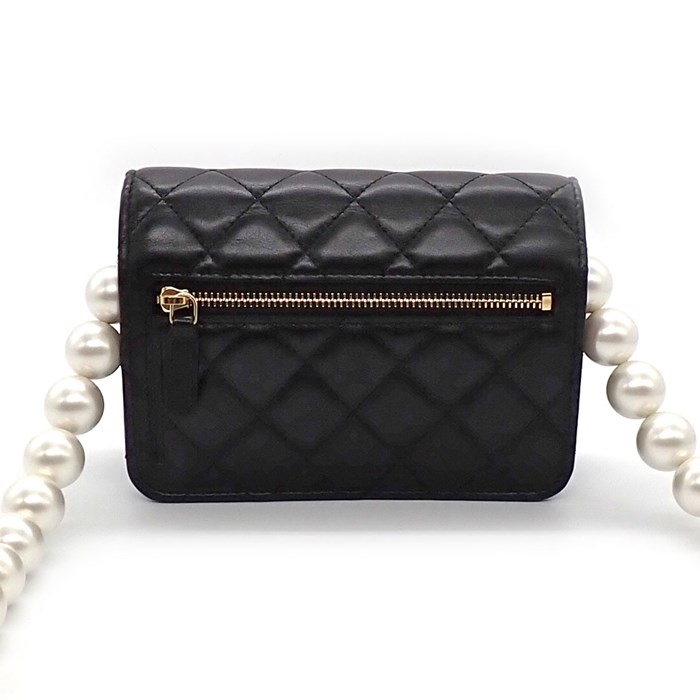 シャネル CHANEL ショルダーバッグ ショルダーウォレット ブラック ラムスキン イミテーションパール 【中古】