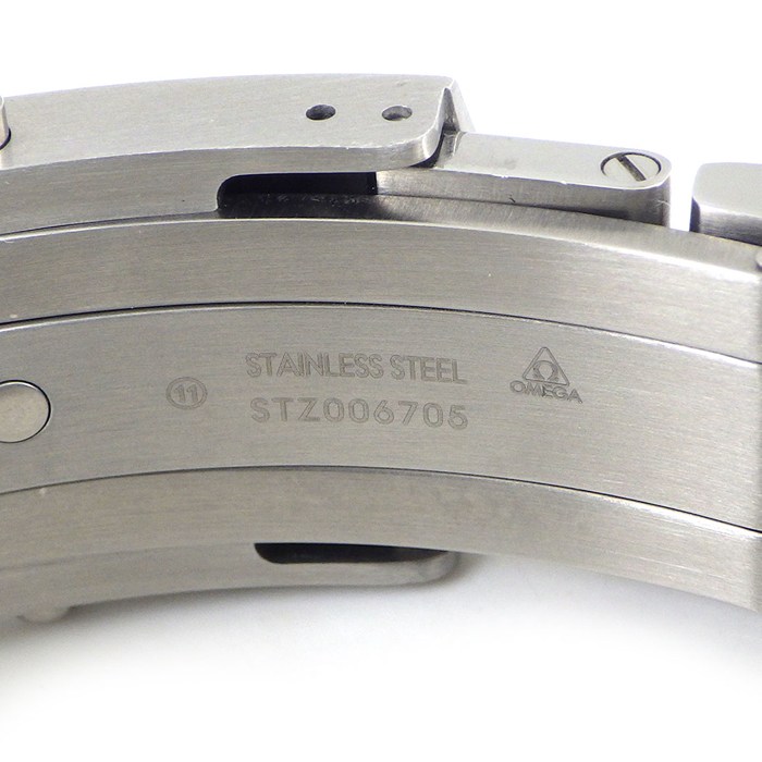 オメガ OMEGA 腕時計 スピードマスター レーシング コーアクシャル 326.30.40.50.01.002 ブラック文字盤 デイト クロノグラフ スモールセコンド 夜光針 SS 自動巻き 【箱・保付き】 【中古】