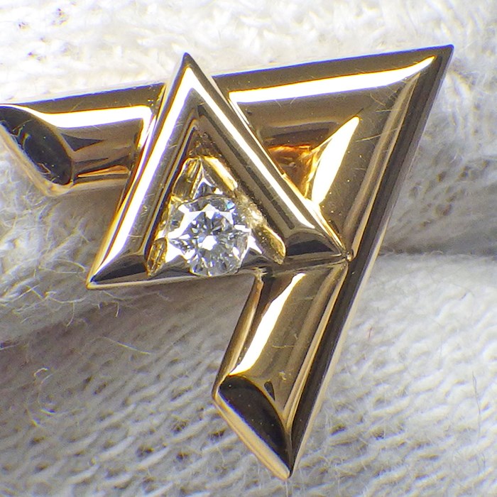 ルイ・ヴィトン LOUIS VUITTON ピアス ピアス LV ヴォルト ワン Q96969 モノグラム ロゴ ダイヤモンド 0.02ct K18YG ※片方のみ 【中古】
