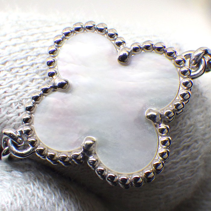 ヴァンクリーフ＆アーペル Van Cleef & Arpels ブレスレット ヴィンテージアルハンブラ 5モチーフ VCARF48400 ホワイト シェル K18WG 【箱・保付き】 【中古】