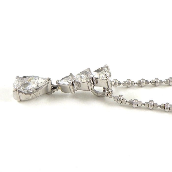 ペアシェイプダイヤモンド トリリアントカットダイヤモンド  