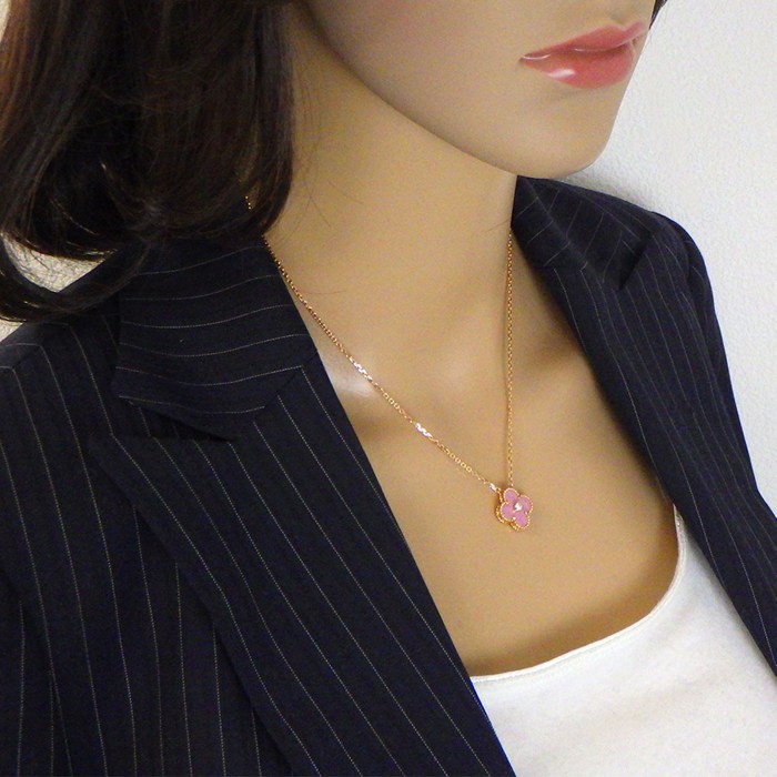 ヴァンクリーフ&アーペル Van Cleef & Arpels ネックレス ヴィンテージ アルハンブラ VCARP7TD00 2021年 ホリデーコレクション クリスマス 限定モデル ロードナイト 1ポイント ダイヤモンド K18PG 【箱・保付き】 【中古】