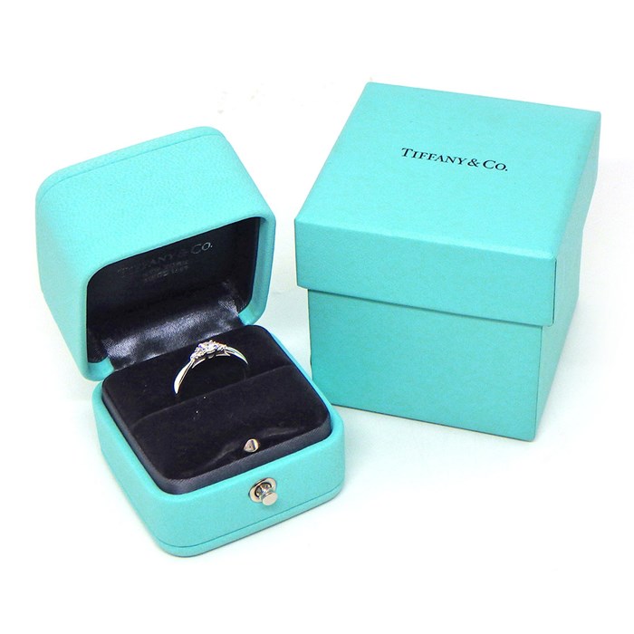 ティファニー ハーモニー　サイドストーン　ダイヤモンド リング　7号 ティファニー ハーモニーサイドストーンダイヤモンド リング7号