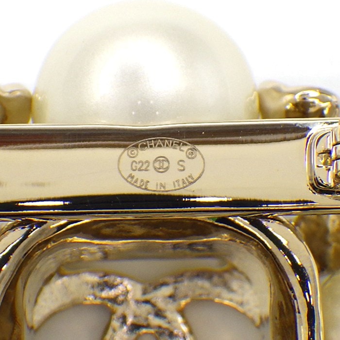シャネル CHANEL ブローチ ココマーク 2022年製 イミテーションパール ラインストーン メタル 【中古】