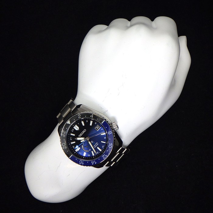 セイコー SEIKO 腕時計 プロスペックス SBDB041/5R66-0BS0 世界400本限定モデル ブラック/ブルー グラデーション文字盤 デイト パワーリザーブ表示機能 GMT 夜光針・インデックス 回転ベゼル チタン スプリングドライブ 【箱・保付き】 【中古】