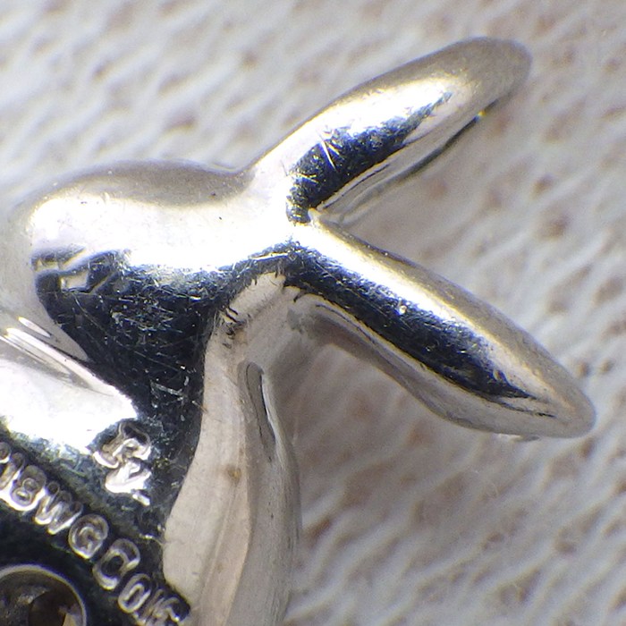 ポンテヴェキオ Ponte Vecchio ペンダントトップ ラビットモチーフ 1ポイント サファイア パヴェ ダイヤモンド 計0.16ct K18WG 【中古】