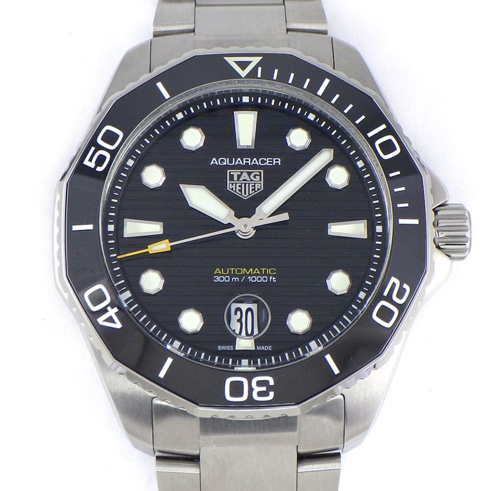 タグ・ホイヤー TAG Heuer 腕時計 アクアレーサー プロフェッショナル300 WBP201A-0/BA0632 デイト 回転ベゼル 夜光 ストライプ ブラック文字盤 SS セラミック 自動巻き 【箱・保付き】 【中古】