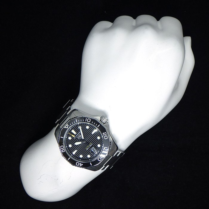 タグ・ホイヤー TAG Heuer 腕時計 アクアレーサー プロフェッショナル300 WBP201A-0/BA0632 デイト 回転ベゼル 夜光 ストライプ ブラック文字盤 SS セラミック 自動巻き 【箱・保付き】 【中古】