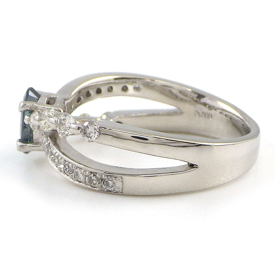 【アレキサンドライト ダイヤモンド】 リング 1ポイント オーバルカット アレキサンドライト 0.43ct ダイヤモンド 計0.27ct PT900 7号 【中古】