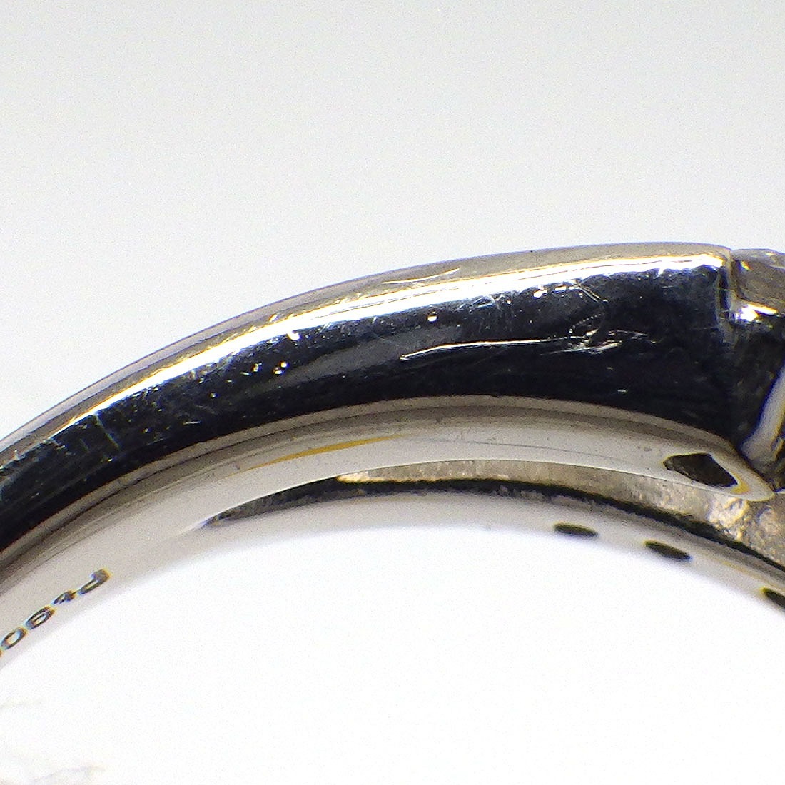 【アレキサンドライト ダイヤモンド】 リング 1ポイント オーバルカット アレキサンドライト 0.43ct ダイヤモンド 計0.27ct PT900 7号 【中古】