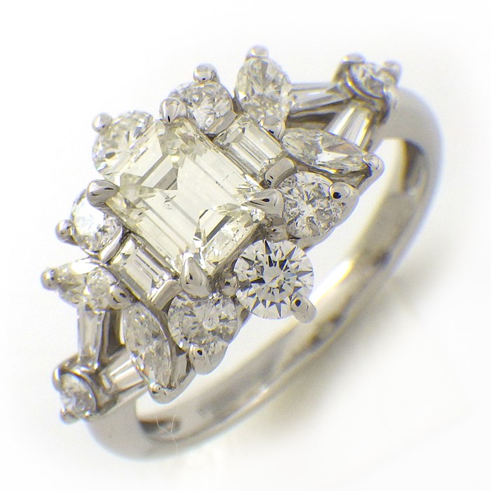 【エメラルドカットダイヤモンド】 リング クラスター エメラルドカット ダイヤモンド 約0.628ct (VLY/SI1 - SI2 グレード※当店見た目) マルチカット パヴェ ダイヤモンド 計1.02ct PT900 13.5号 【中古】