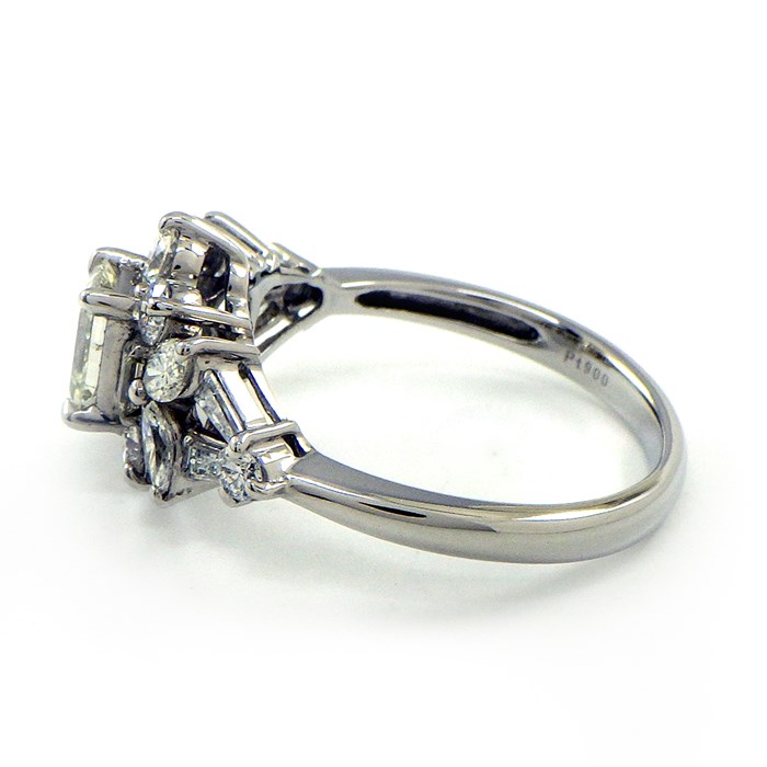 【エメラルドカットダイヤモンド】 リング クラスター エメラルドカット ダイヤモンド 約0.628ct (VLY/SI1 - SI2 グレード※当店見た目) マルチカット パヴェ ダイヤモンド 計1.02ct PT900 13.5号 【中古】