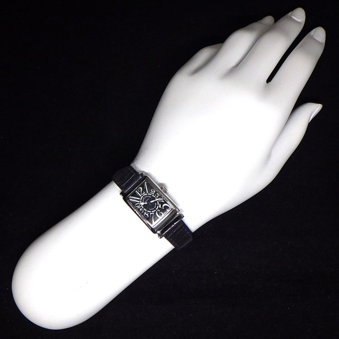 フランクミュラー FRANCK MULLER 腕時計 ロングアイランド プティ 802QZ 夜光針/インデックス レクタンギュラー ギョーシェ ヴァーグ ブラック文字盤 SS ブラック アリゲーター レザーベルト クオーツアナログ 【中古】