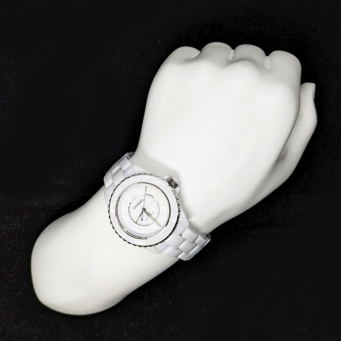 シャネル CHANEL 腕時計 J12 ファントム キャリバー12.1 H6186 1200本限定モデル 裏スケ 回転ベゼル 夜光インデックス 夜光針 ホワイト文字盤 SS ホワイトセラミック 自動巻き 【中古】