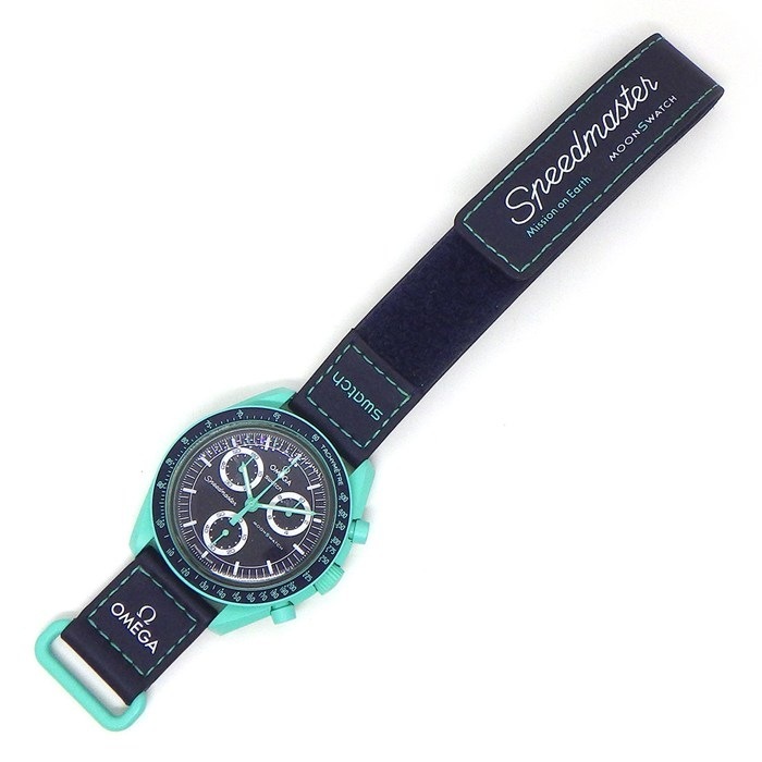 スウォッチ×オメガ Swatch×OMEGA 腕時計 スピードマスター ミッションオンアース POLAR LIGHTS SO33L103 ネイビー文字盤 ターコイズブルー バイオセラミック ナイロンベルト クオーツアナログ 【箱・保付き】 【中古】