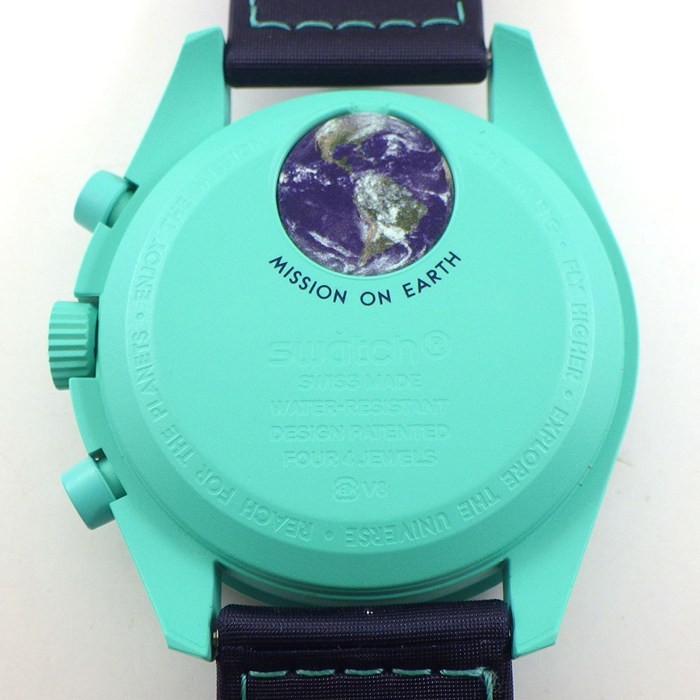 スウォッチ×オメガ Swatch×OMEGA 腕時計 スピードマスター ミッションオンアース POLAR LIGHTS SO33L103 ネイビー文字盤 ターコイズブルー バイオセラミック ナイロンベルト クオーツアナログ 【箱・保付き】 【中古】